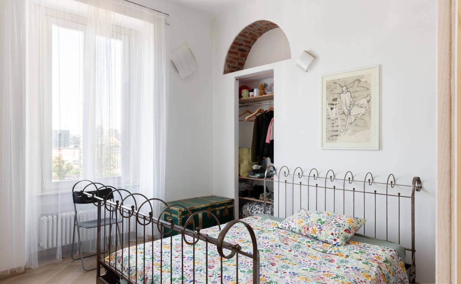 L'armadio dentro l'arco